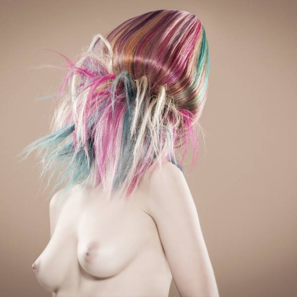 Photograph Brenda De Vries Colored Nudes on One Eyeland